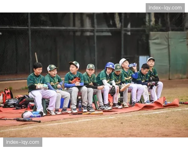 成都市垒球协会推出“π活力”赛事品牌，推动棒垒球文化在青少年中普及