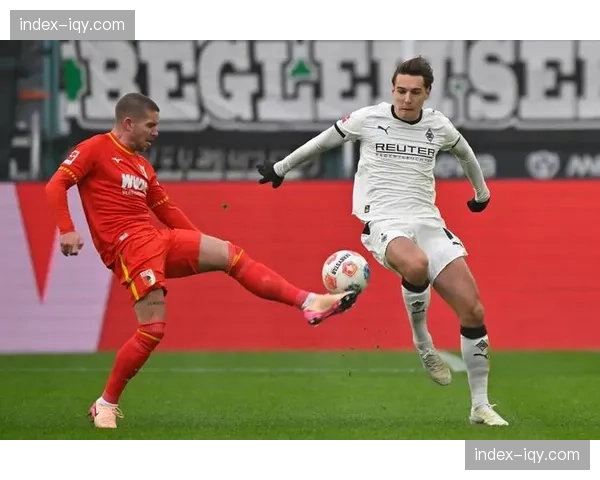 奥格斯堡1-1逼平门兴，双方各取一分